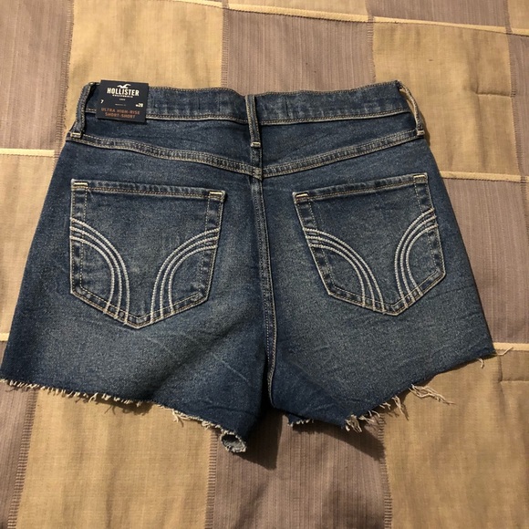 Hollister High Waisted Distressed Jean Shorts Sz 7 - Picture 2 of 3